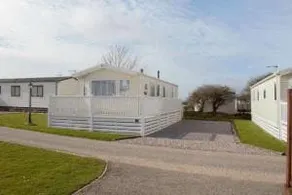 Cornish holiday park - Image 3