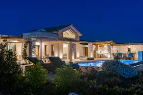 Terra Lucis Mountain Residences, Anima Villa Loft - Image 2