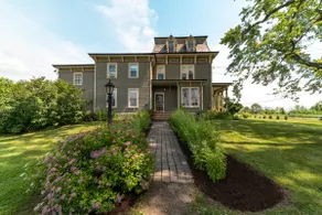 7 Bd Victorian btw Coxsackie & Athens + pool - Image 2