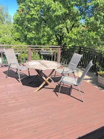 Balcony with three bedrooms and free parking. - Image 4