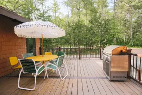 Spacious, lake-side retro retreat; it’s Camp FD! - Image 4