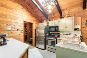 Stylish Log Cabin Getaway in the Pocono Mountains - Image 3