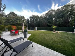 Villa with an US Ranch-style playroom - Image 3