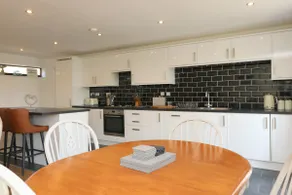 Dog friendly bungalow near Constantine Bay - Image 2