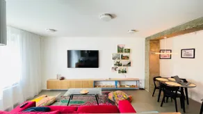 Swanky Suite in the city centre - Image 5