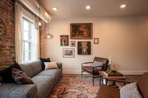 Thompson 212 · Thompson Block Loft - Modern and Historic - Image 4