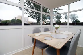 Modern Home in Charming Seaside Town - Image 5