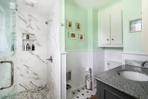 Greenport village cottage w/ 4 bedrooms - Image 5