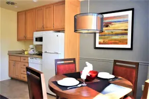 Kingsbury- 1Bd Condo for 4 - Kitchenette -Wifi - Image 3
