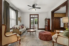 Ney House - 1890 Colonial/Downtown/Sleeps 18 - Image 5