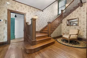 Ney House - 1890 Colonial/Downtown/Sleeps 18 - Image 3