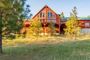 HUGE A-Frame in Goldendale // Now Sleeps 12! - Image 5