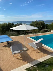 Mini apartment with pool and garden - Image 3