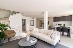 Exclusive 3 bed house, top location - Heated Pool - Image 5