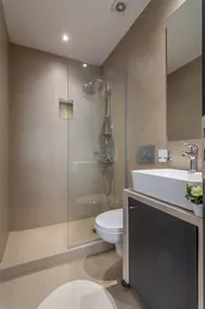 ARIS Premium- A bright suite with a balcony - Image 5