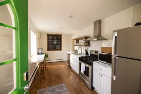 Clark Suite-Millpond Inn|Walk to downtown - Image 4