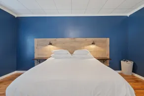 Hickory & Bee - Image 2