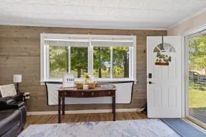 Cozy Farmhouse near Mammoth Cave on 45+ acre animal farm - Image 2