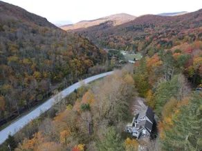 Killington Skyeship 4 BR | 1 Min Gondola + Hot Tub - Image 2