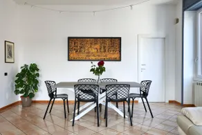 Fabulous Central Flat - Image 4