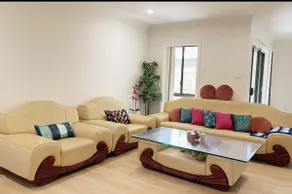 MaraylyaBox hillGables Specious 5Br Sweet House - Image 2