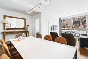 Stunning 4-bedroom apt with Sagrada Familia views - Image 5