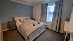 Entire House With Garden & Parking Nr Ashford Int - Image 4