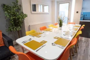 8 Bed, sleeps 10, 3Bath house, over 300 5* reviews - Image 3