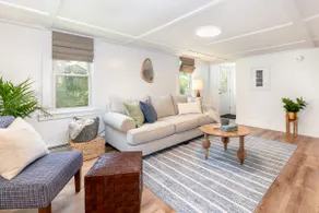 Little Cottage - Private Waterfront - Image 2