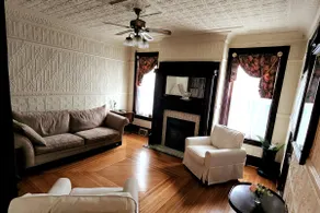 Historic Spacious 6 bedroom home in West Grove - Image 2