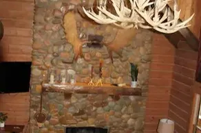 Hemlock Hideaway Luxury Log Cabin in private woods - Image 2