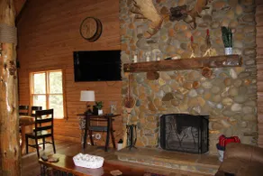 Hemlock Hideaway Luxury Log Cabin in private woods - Image 3