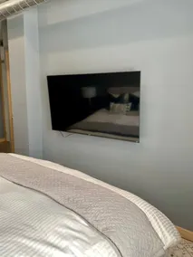 Stylish Modern 2 bedroom house across from Beach - Image 2
