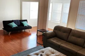 2 Bedroom with private entrance & free parking - Image 2