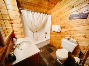 Edgewater Cabin at Anglers - Image 5