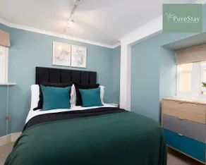 Central Bath | King Alfreds Doorway | Fast Wi-fi - Image 2