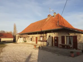 Farmhouse vacation rental in Burgundy. 4/5 P. - Image 2