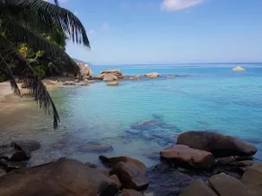 Crystal Apartments Seychelles SeaView Upper Floor - Image 4