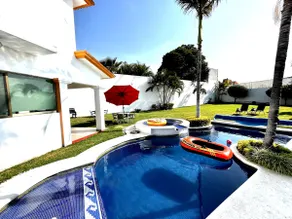 House with Jacuzzi/Pool/boiler Lomas de Cocoyoc - Image 2