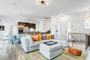 *Peaceful Chalet. Spa & Sauna. Close To Tremblant* - Image 3