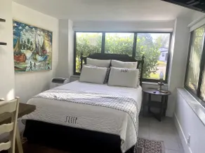 North Miami Beach Studio Near Hard Rock Stadium - Image 3