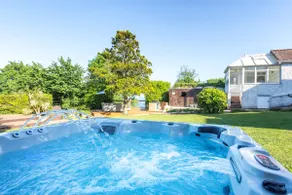 Villa con jacuzzi, barbacoa y terraza | Vistas al mar - Image 2