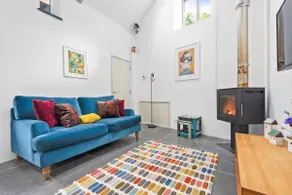 Luxury self-contained cottage for two with hot tub - Image 2