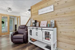 Charming Getaway l recently renovated l Hidden Valley l 4BR+3Bath l Hot Tub - Image 3