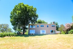 Oceanview retreat with beach access/AC/BBQ/firepit - Image 2