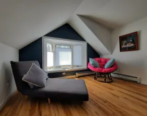 Private, Clean and Comfy Space to Stay - Image 3