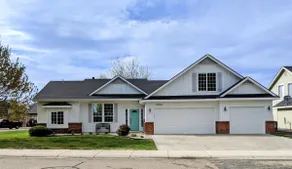 Stellar in Star - Spacious 4BR 2.5BA Near Eagle - Image 2