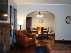 Cute Central McPherson Bungalow - Image 5