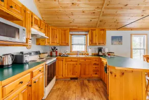 Peaceful ”Sleepy Loon Cottage” on Lake Edward ADK - Image 4