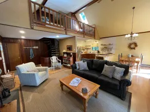 Avkopplande Lakefront, tyst, privat, mycket rent. Perfekt för grupper och familjer. - Image 3